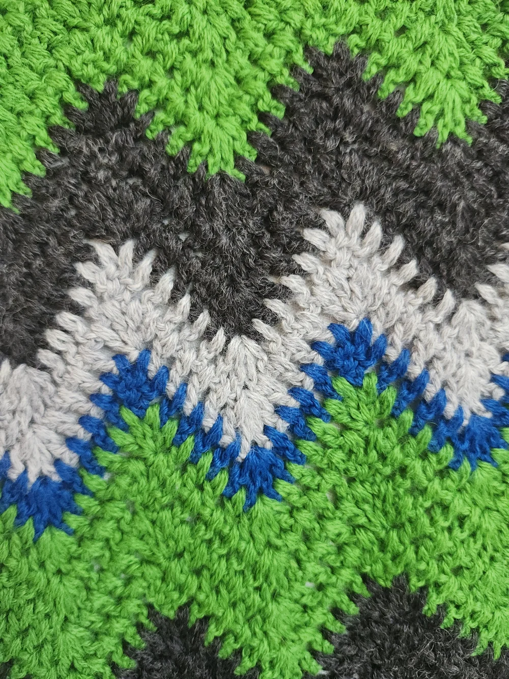 RL Polo Vintage Long Green Chevron Crochet Scarf With Blue Black & Gray 7.5x74